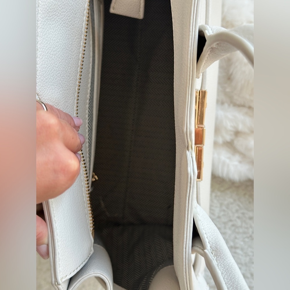Altar’d State White Faux Leather Slouchy Shoulder bag with gold accents - Picture 4 of 5